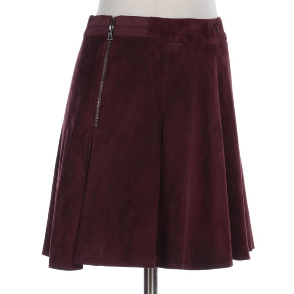 SOLD Alice and Olivia Lee Suede Miniskirt Sz 2 - Picture 2 of 4